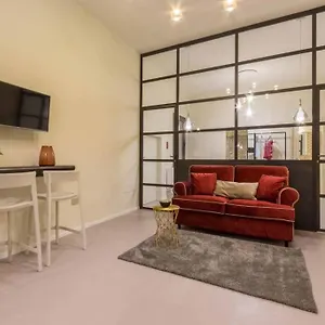 https://suite-99-cagliari.in-sardinia.net